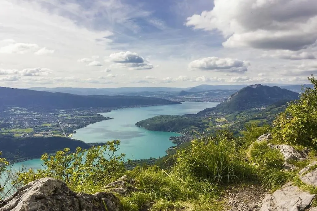Belle Villa Savoyarde Typique Lac 4 Mn A Pied Annecy France